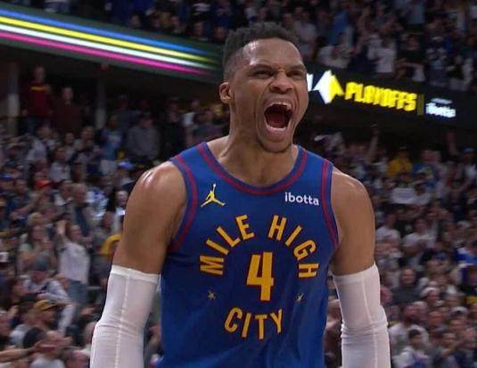 开云体育下载-加时赛攻防全能！韦少完全解读快艇策略奇兵出鞘