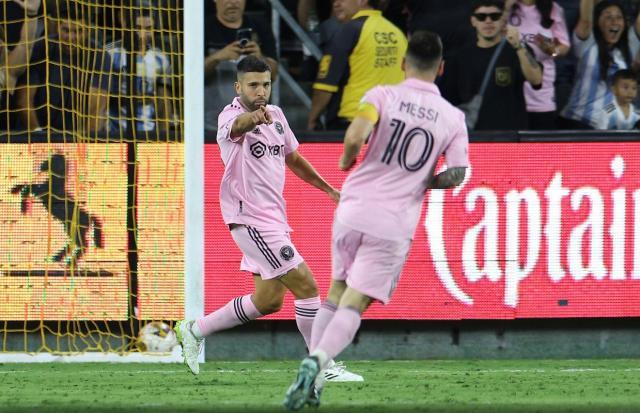 1693817869673075266.jpg 1693817869673075266.jpg