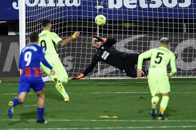 开云体育下载-【西甲】埃瓦尔门将破门 苏牙梅开 马竞2比1逆转